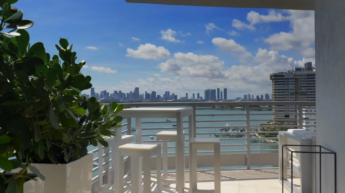 33 Interior Design Photos vs. 1445 16th St #LP-1, Miami Beach, FL Luxury Penthouse Tour