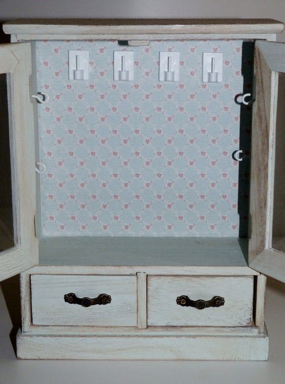 armario-madera-interior