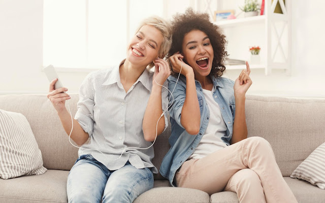 10 Songs About Friendship Download and Play on Best Friend Day 10 Songs About Friendship Download and Play on Best Friend Day
