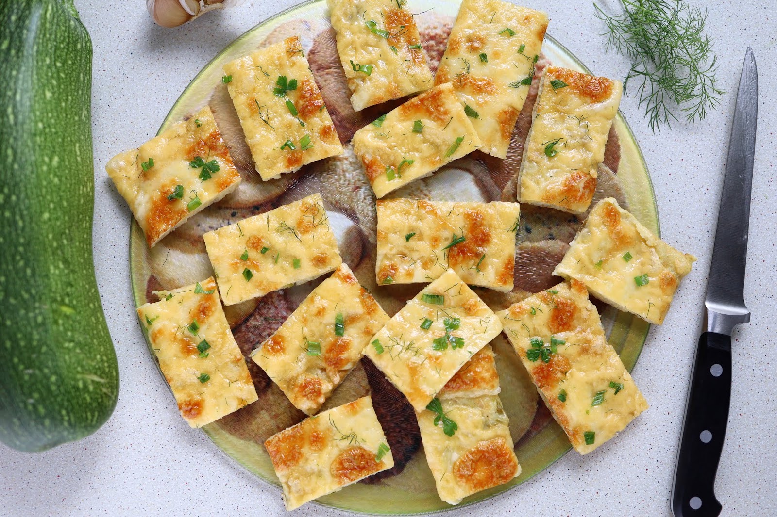 Сырные хлебцы из кабачков