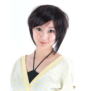 ビデオ通話に便利なフルウィッグ♪オシャレな前下がりボブショート