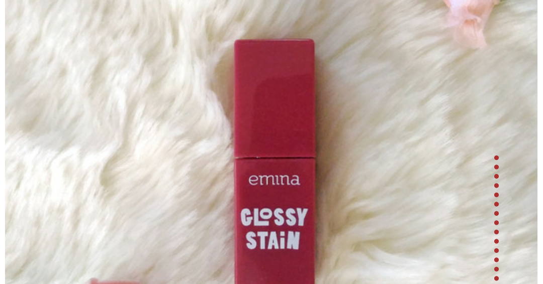 [REVIEW] Emina Glossy Stain 01 Autumn Bell Pejalan Kaki