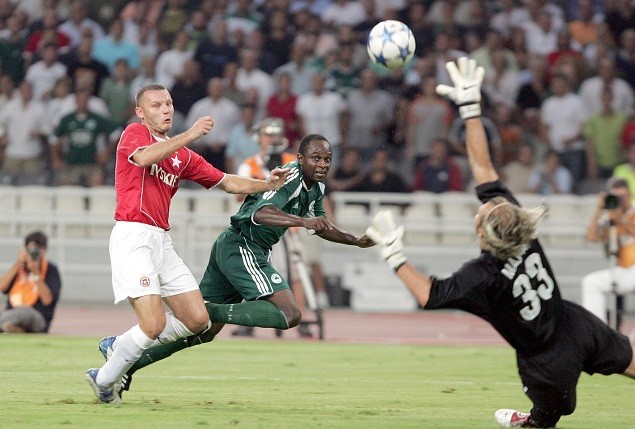 Στους ομίλους με ανατροπή! (vid)