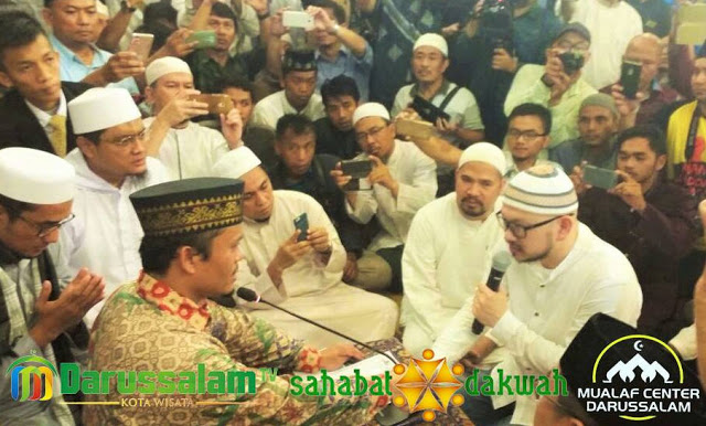 Pelajari Islam, Penginjil Gereja Pantekosta Cibubur Malah Tertarik dan Akhirnya Bersyahadat