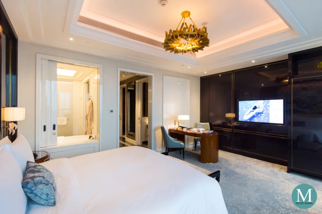 Deluxe Room at Waldorf Astoria Chengdu
