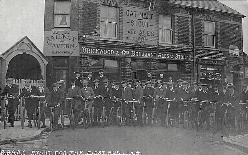 Start of cycle race outside Gosport Road Station