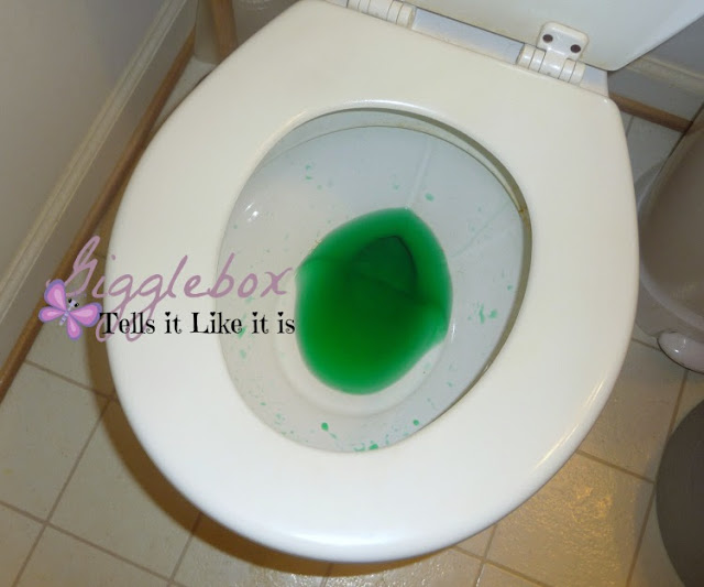 simple and fun way to make the kids think a Leprechaun came to visit for St Patrick's Day, St Patrick's Day fun, fun way to celebrate St Patrick's Day with the kids,