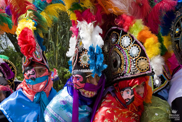 caporales en la fiesta de San Pedro Ixtlahuaca Oaxaca