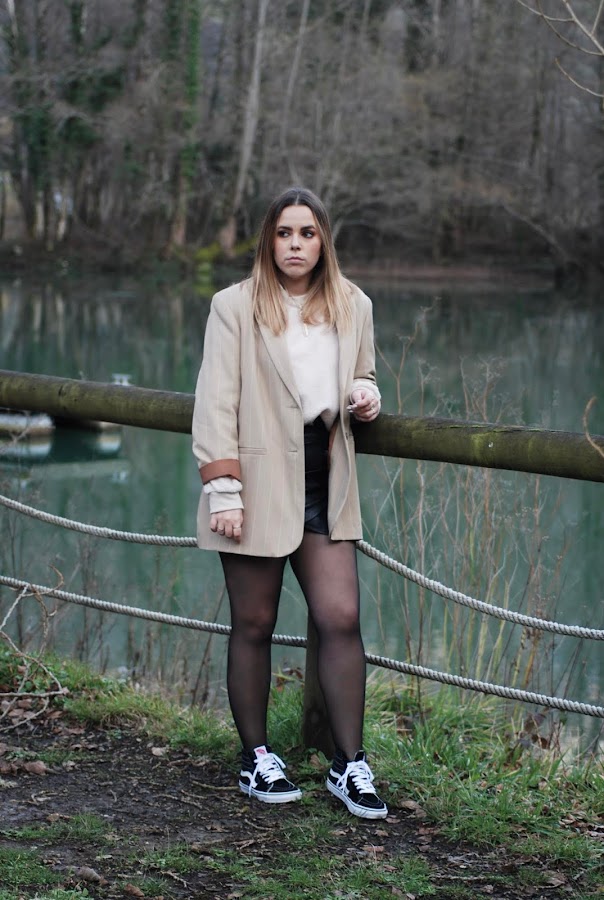 Outfit con jersey teddy