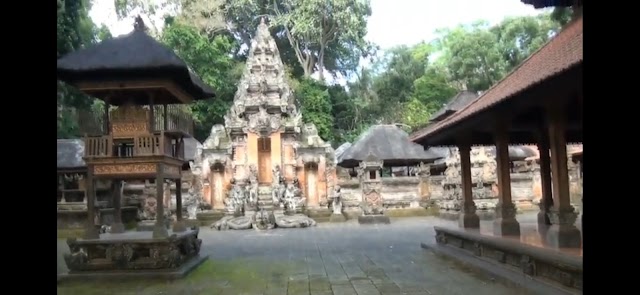 Sacred Monkey Forest Sanctuary  Ubud Bali Tour