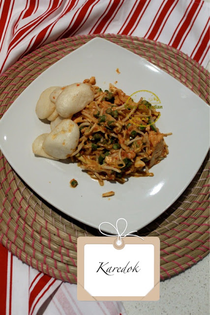 Widya Sri Rusdianti's Kitchen: INDONESIAN FRESH PEANUT SALAD (KAREDOK)