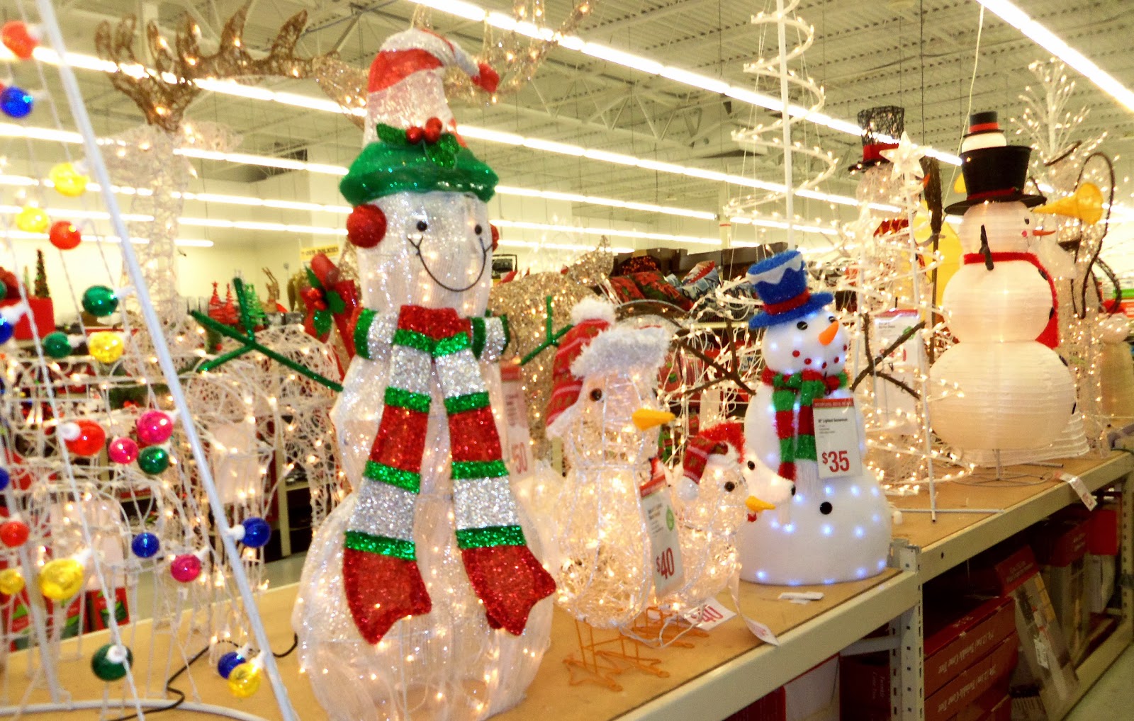 A DEBBIEDABBLE CHRISTMAS Christmas in the Stores Big Lot's