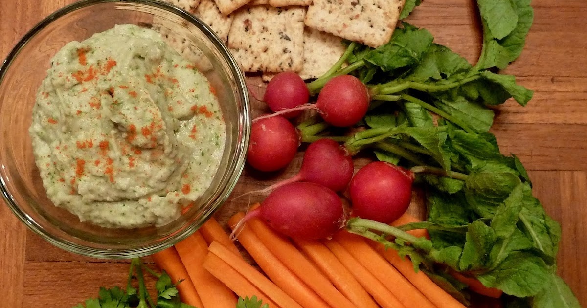 Cracked Pepper Healthy White Bean Dip