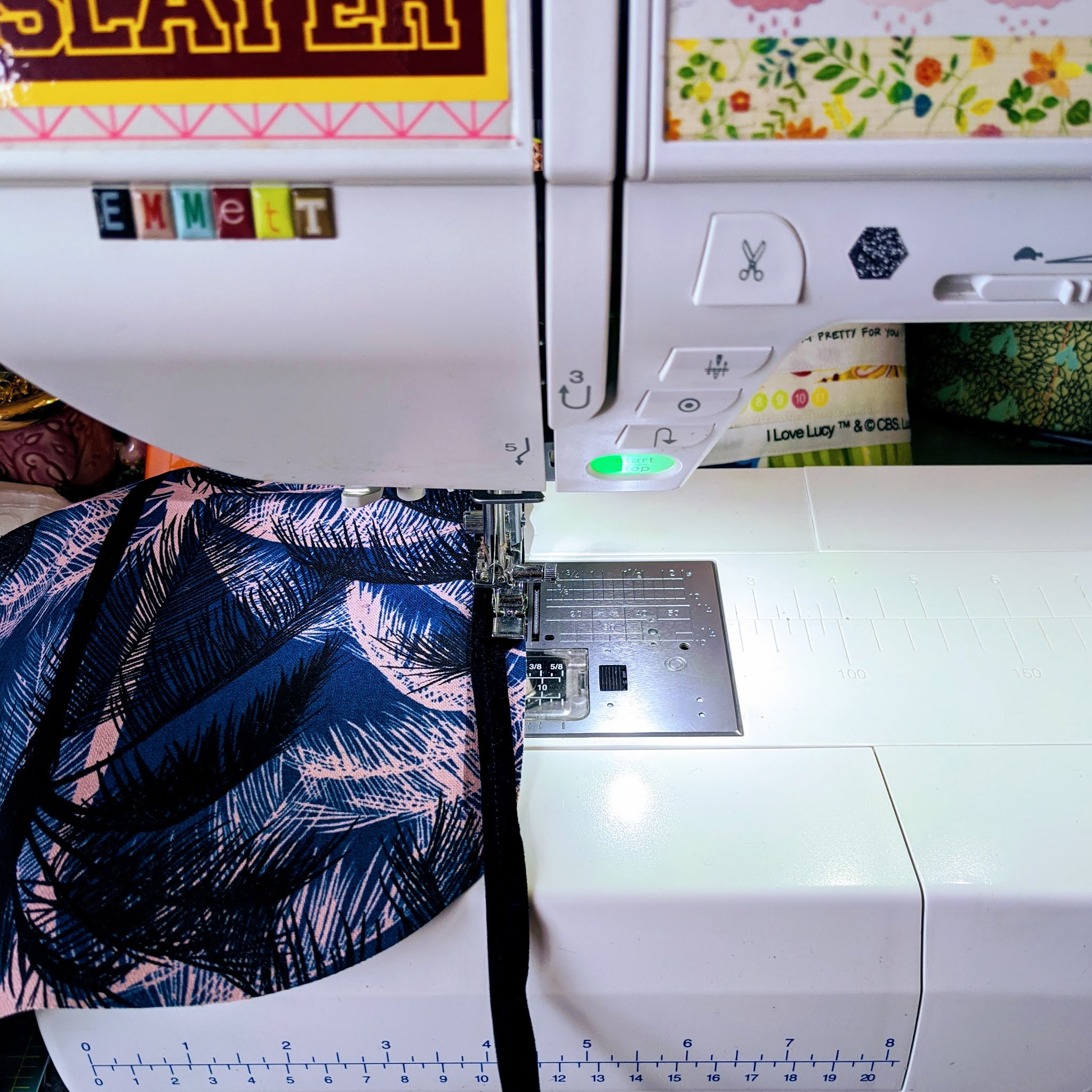 sewing machine cover / CHARM ABOUT YOU