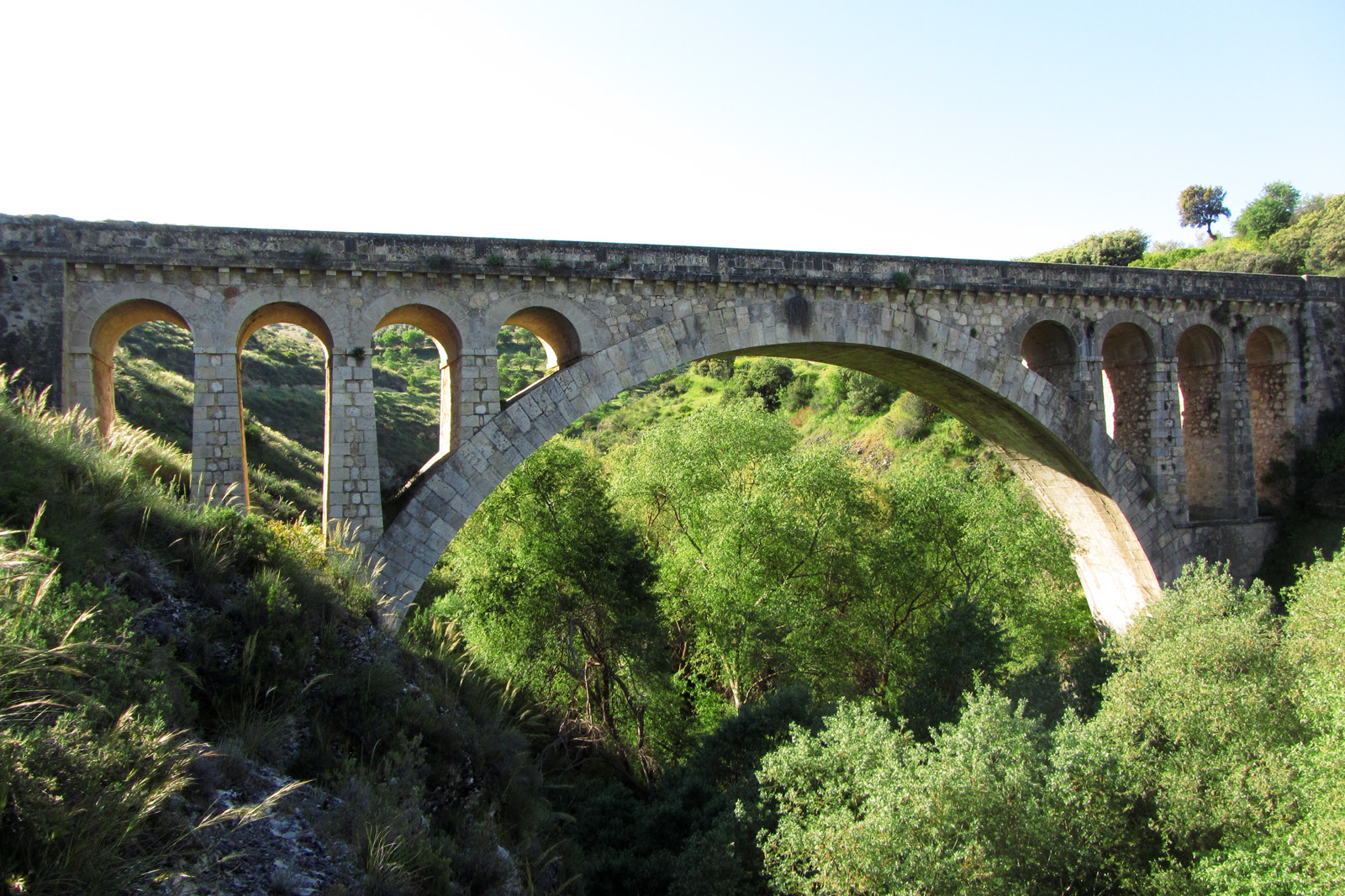 Foto de Puente del río Cacín en Cacín, Granada