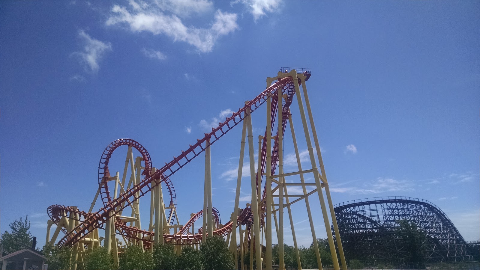 Muskegon, MI: Michigan's Adventure - Thunderhawk - Explore This City