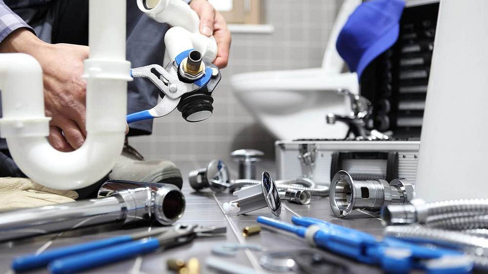 Tips for Hiring a Reliable Commercial Plumber for Your Business