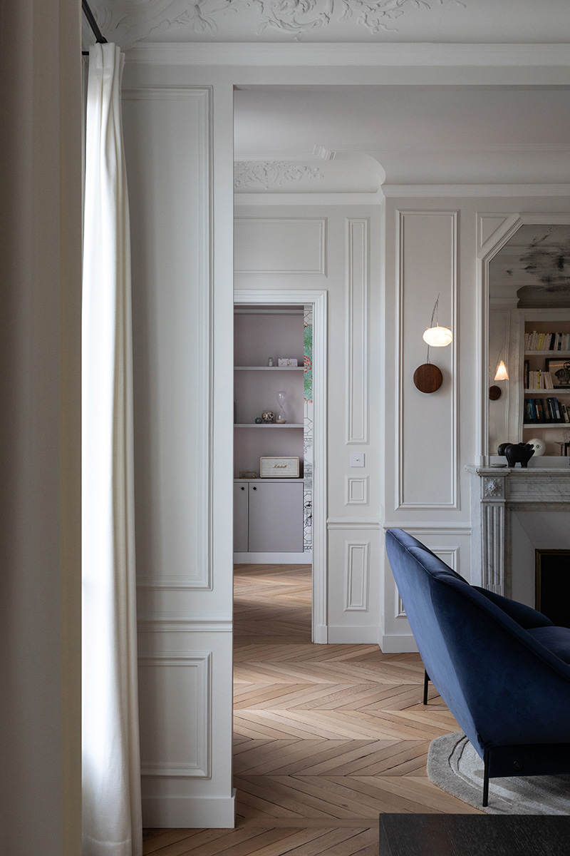 Stylish Paris apartment by atelier daaa