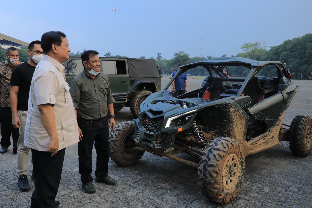 Prabowo Subianto kunjungi Pindad
