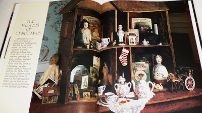 A DEBBIE-DABBLE CHRISTMAS: The Spirit of Christmas Books 5-8, Christmas