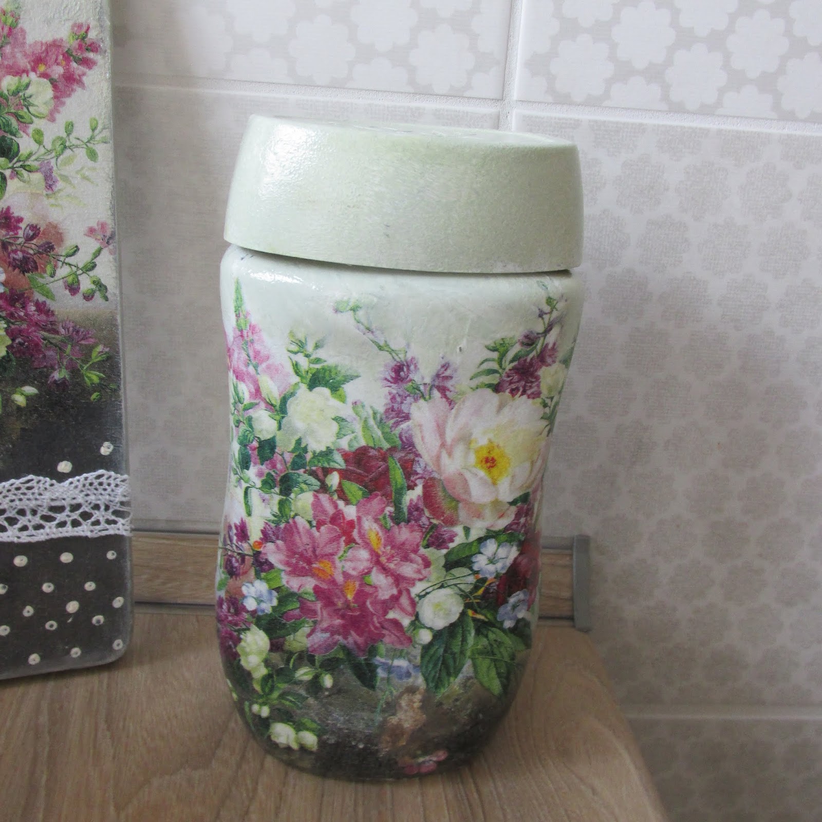 Policzona jest każda chwila Do kuchni decoupage