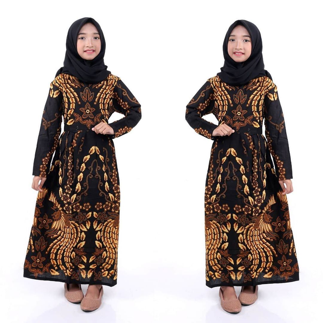 Model Gamis Batik Anak Kombinasi Polos Terbaik 2021
