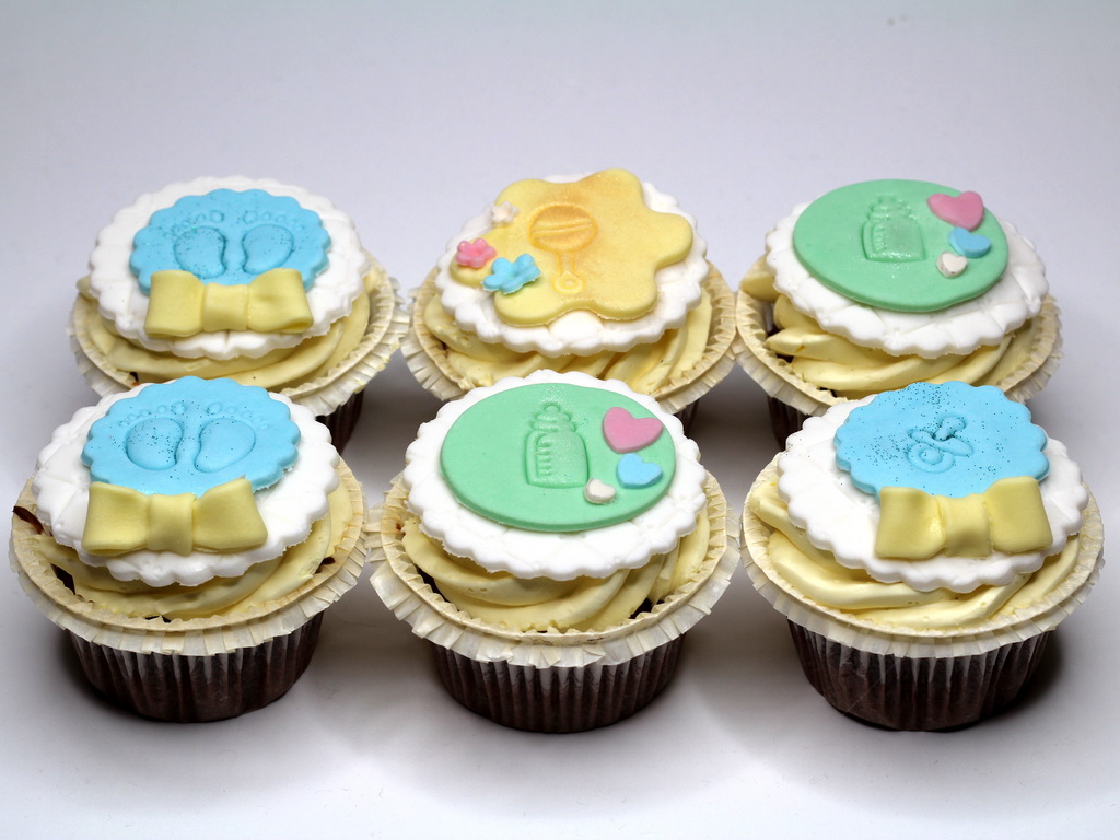 London Patisserie 1st Birthday Party Cake and Cupcakes