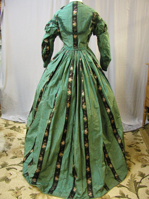 All The Pretty Dresses: Late 1860's Green Dress