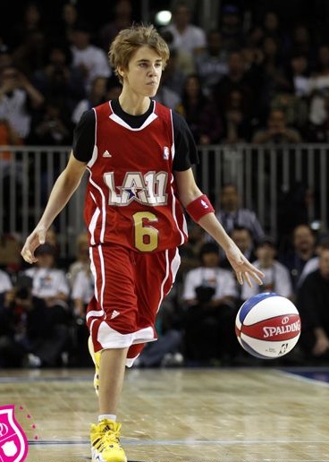 Jogador de basquete da NBA teria expulsado Justin Bieber de café