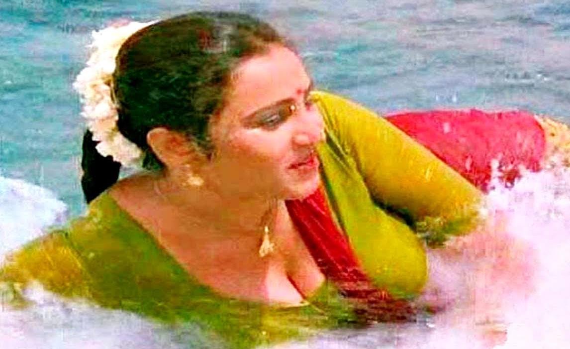 geetha malayalam actress hot pics geetha malayalam actress hot pics