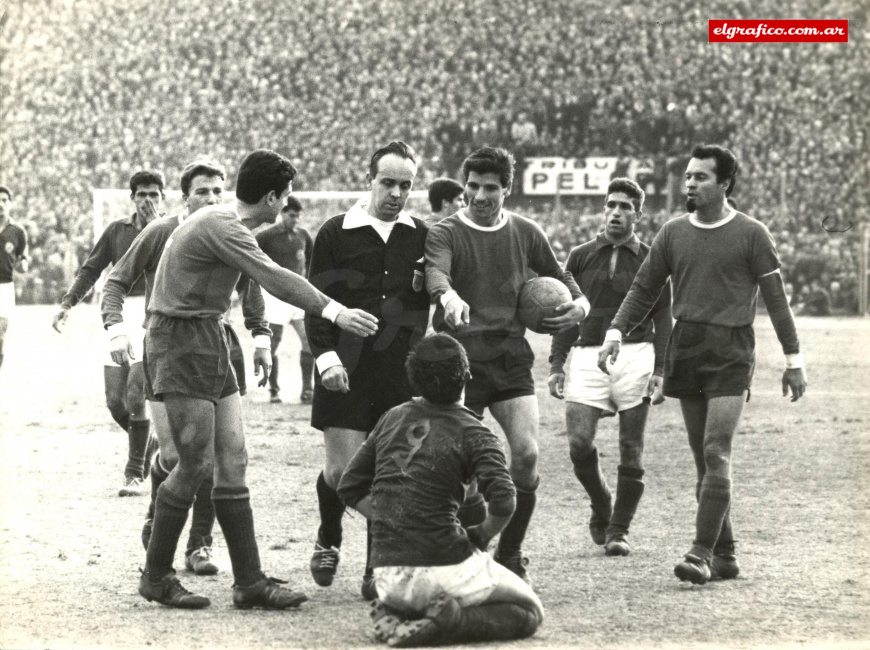 HISTORIA DE INDEPENDIENTE CAMPEONATO 1963 CAMPEON