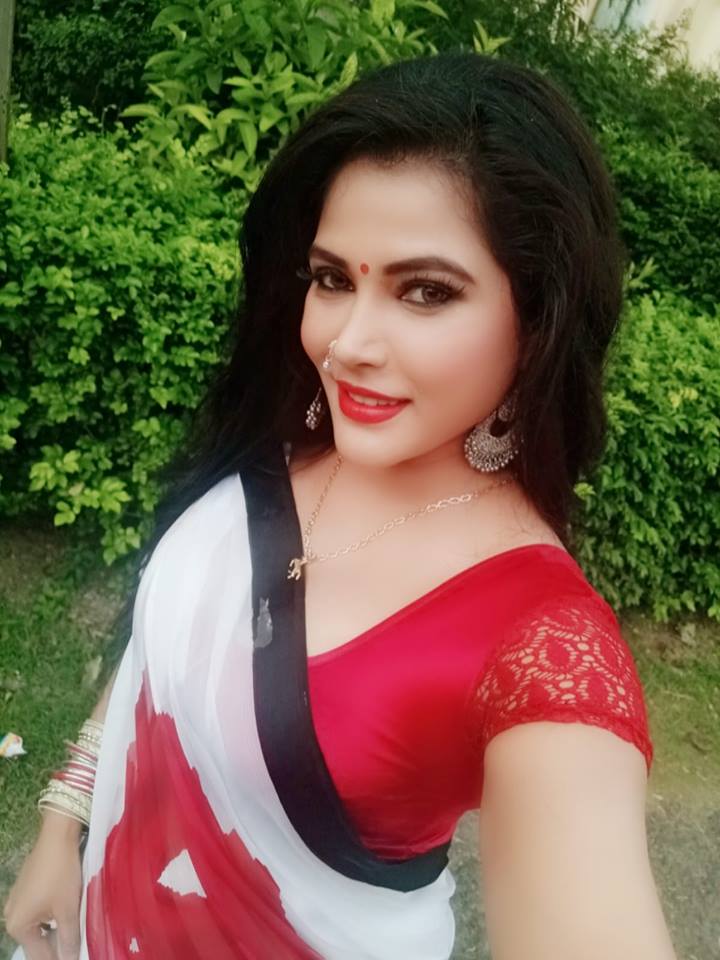 Seema Singh Hd Wallpaper Latest Bhojpuri Item Girl Seema