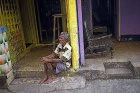 aging, old, worli, koliwada, mumbai, india, threshold of life, street, street photo, streetphoto, street photography, street portrait, 