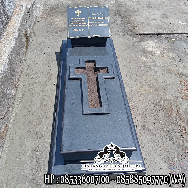 Contoh Kuburan Kristen Sederhana Dengan Granit Hitam