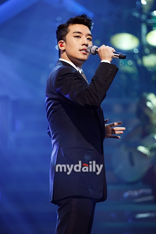 YG, Seungri hakkında çıkan Katalk konuşmalarının sahte olduğunu söyledi