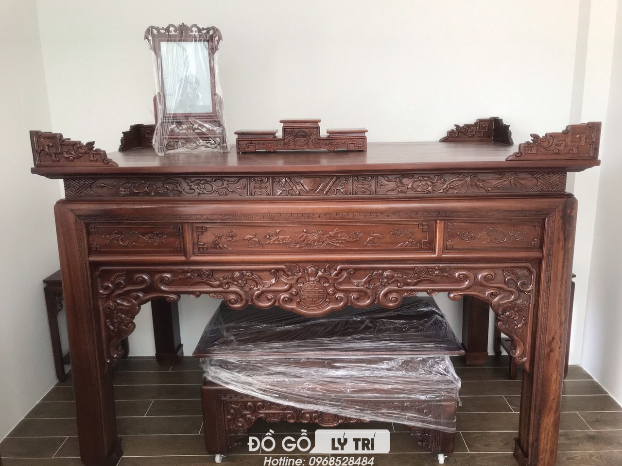 Án gian thờ gỗ gụ Lào 1m97
