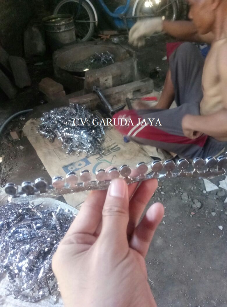 CV. Garuda Jaya Jual Beli Timah Hitam (Lead Ingot) Terima Aki Bekas