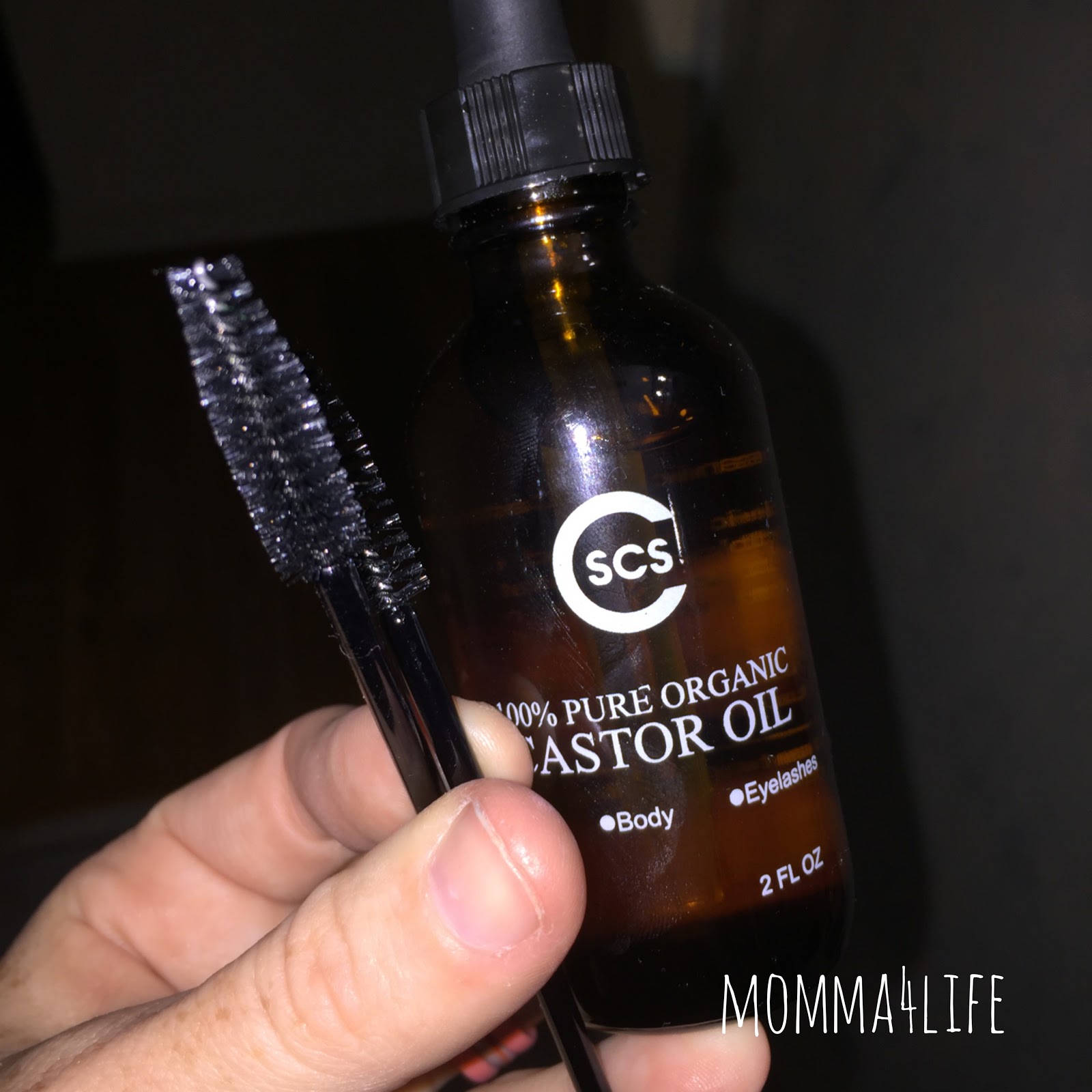 Organic Castor Oil for Eyelashes Includes Eyelash Applicator