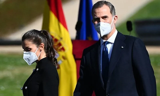 Queen Letizia wore a double breasted wool blend coat from Carolina Herrera. Isabel Diaz Ayuso