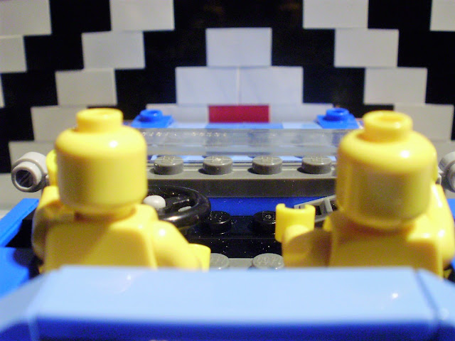 MOC LEGO Dummies Car crash test