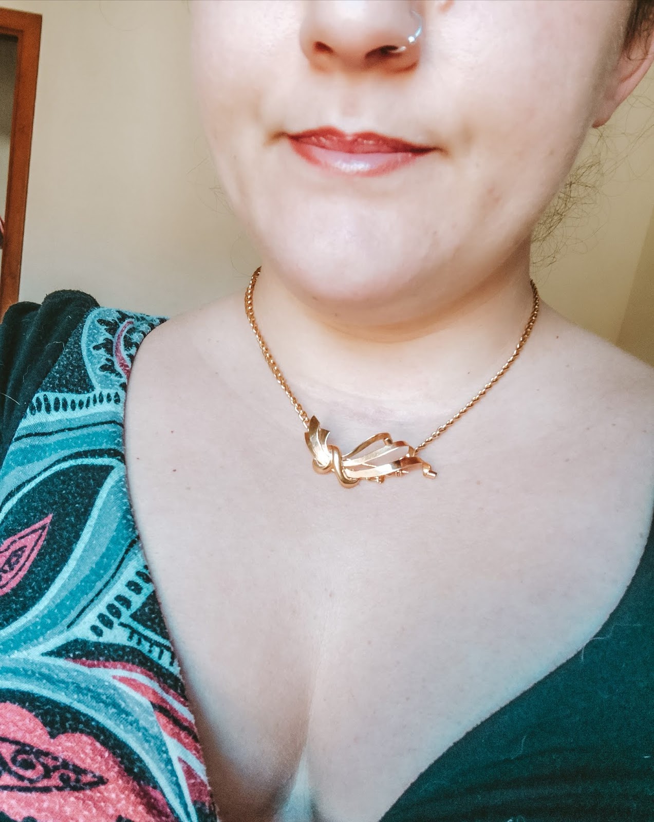 25 New Ways To Wear Accessories Color Me Fall Capsule, Sustainable