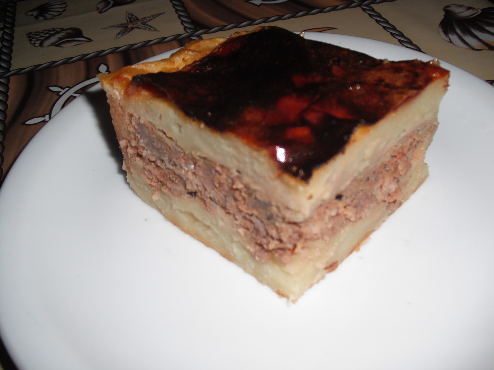 Retete simple,sanatoase si gustoase: Musaca de cartofi cu carne tocata