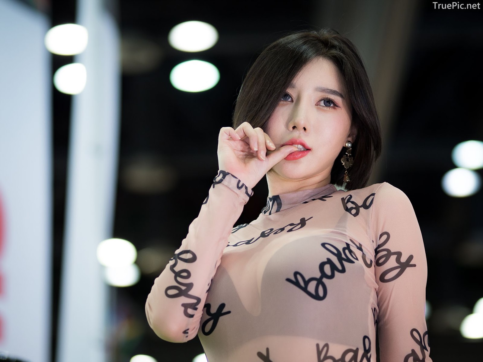 Korean Racing Model - Song Jooa - Seoul Auto Salon 2019 - Picture 42