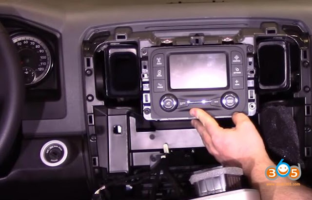 autel-bypass-chrysler-sgm-21