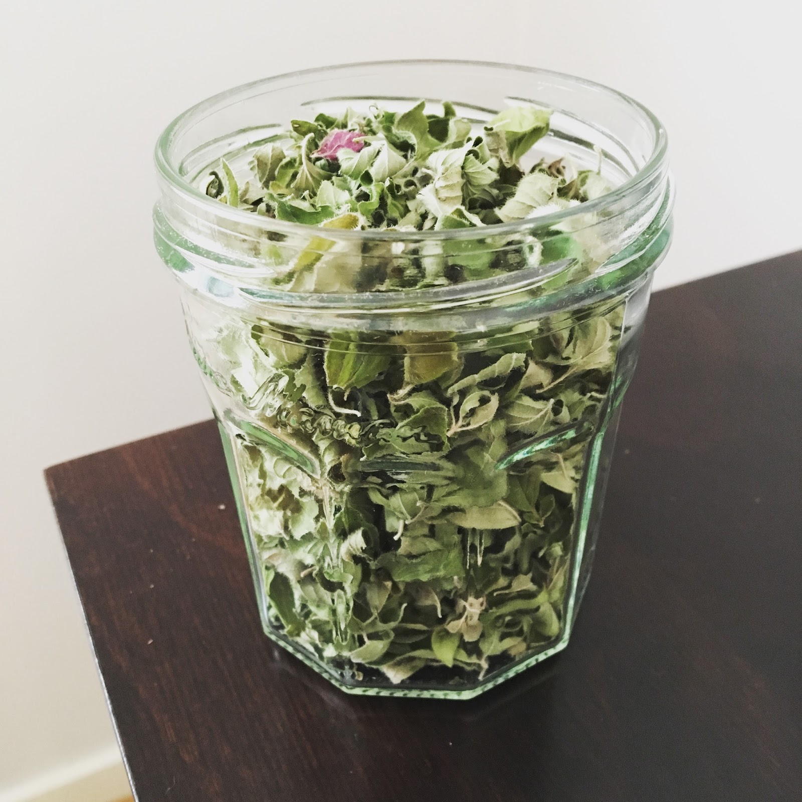 Huon View Dried oregano