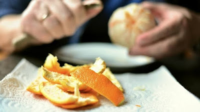 Kulit jeruk, sampah yang yang sangat bermanfaat Jangan langsung dibuang, karena kulit jeruk banyak manfaatnya loh