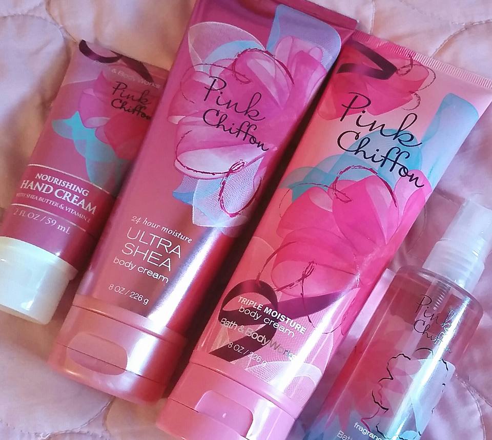 karamelbeauty MY FIRST PRODUCT REVIEW! BATH AND BODY WORKS PINK CHIFFON