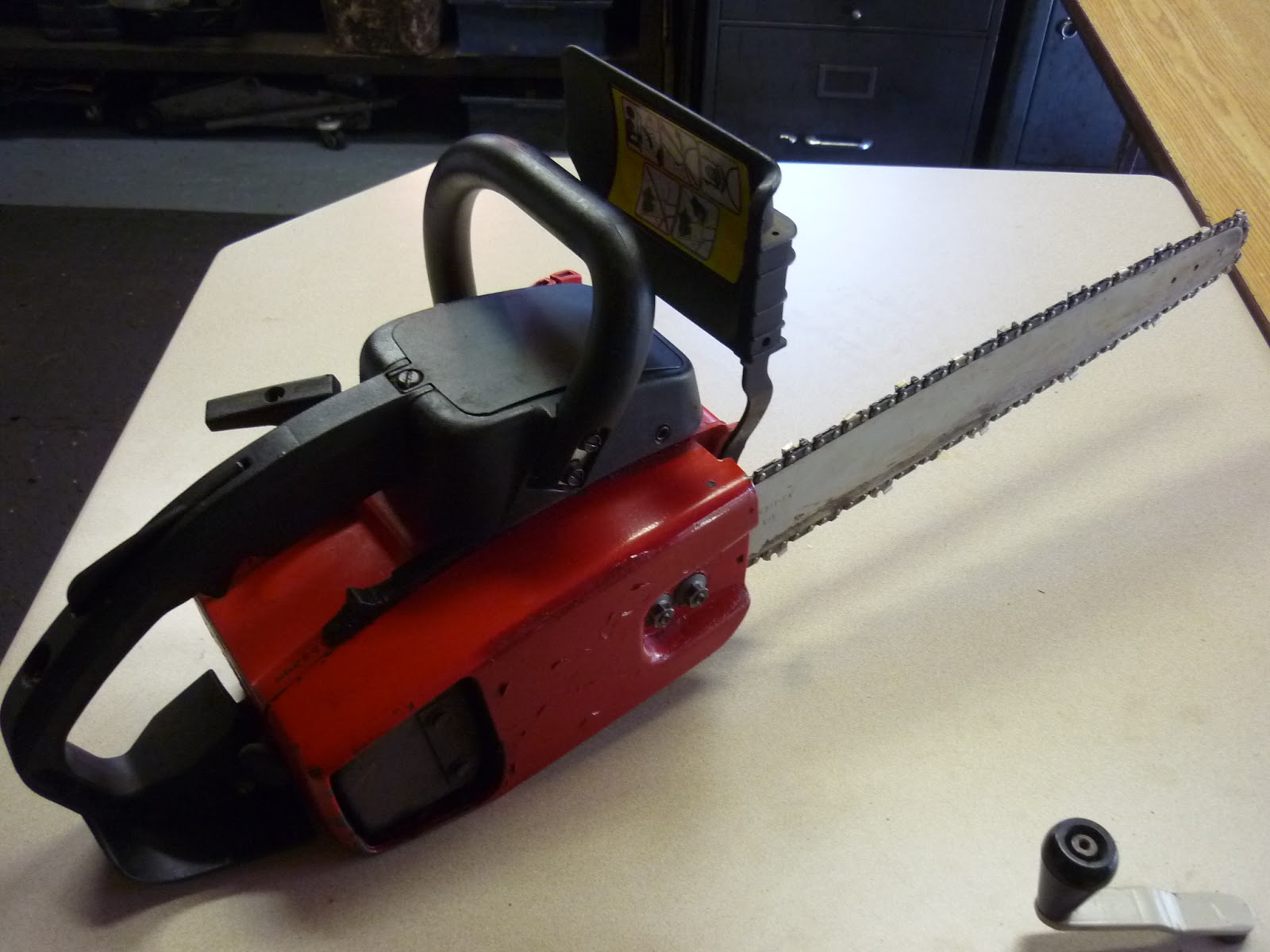 VINTAGE CHAINSAW COLLECTION HOMELITE 240.