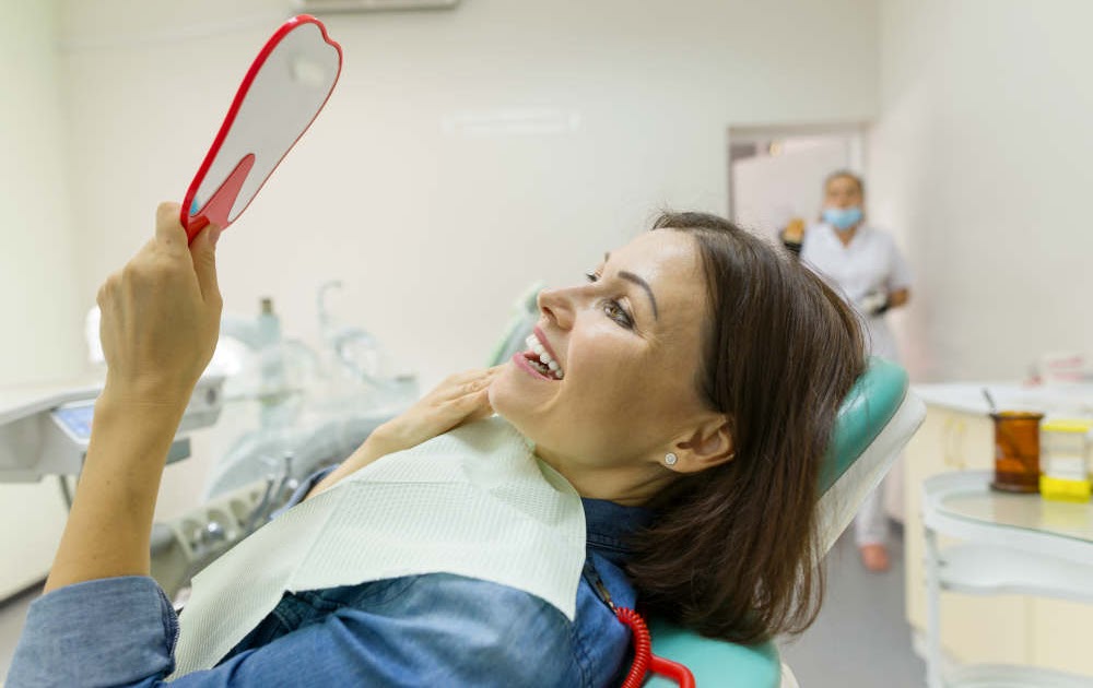 A piece of tooth broke off What are the reasons and What to do? IS