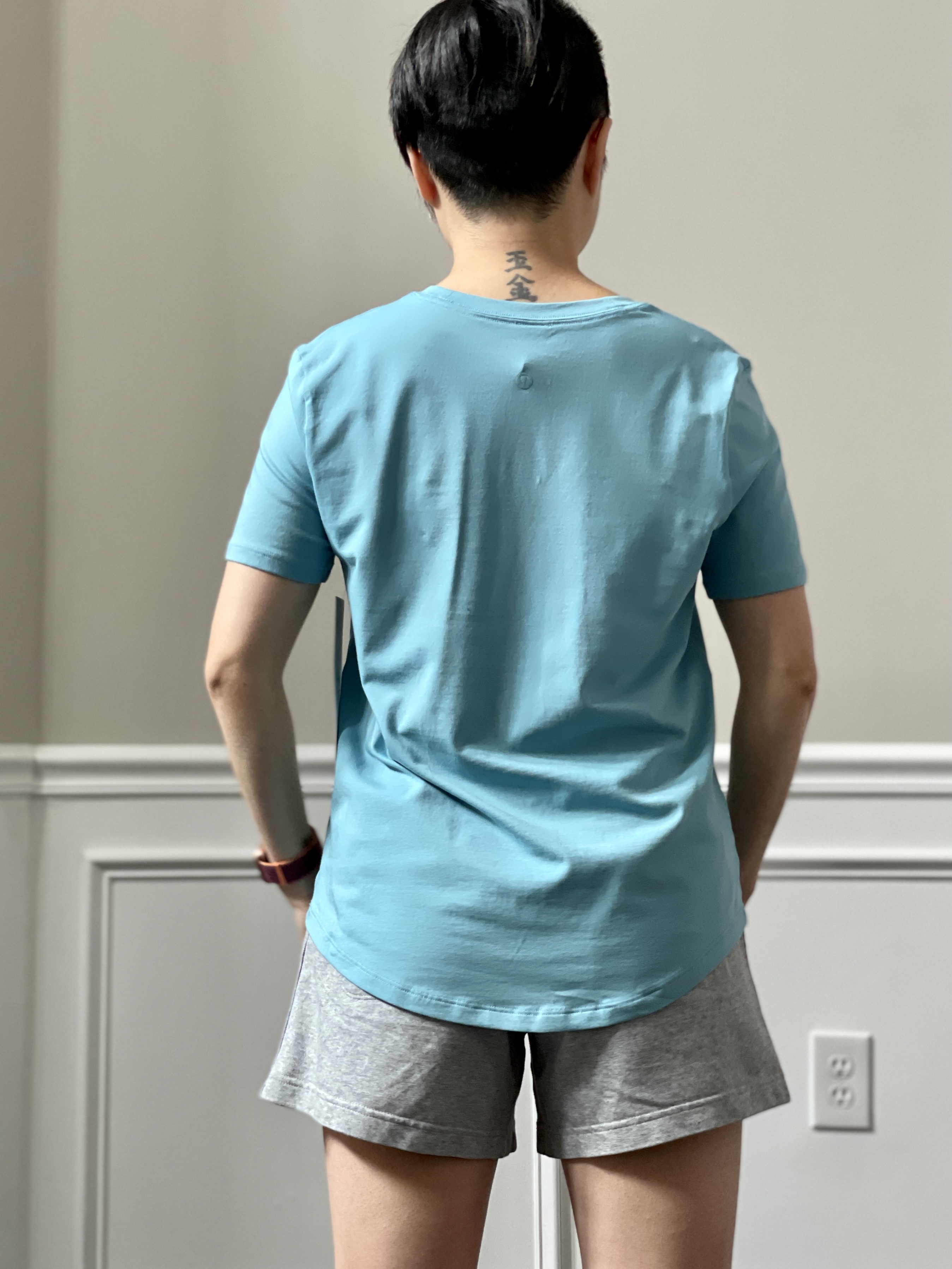 Lululemon v neck love tee Clearance